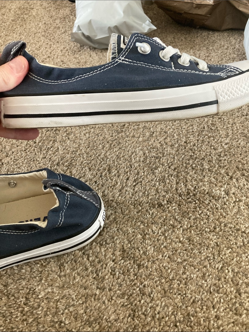 Converse women’s Low Top slip on Sneakers in Navy and White - Picture 6 of 8